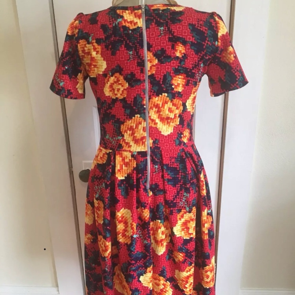 ♦️SOLD♦️ on EBay Amelia Dress Med Digital Floral - Picture 2 of 8